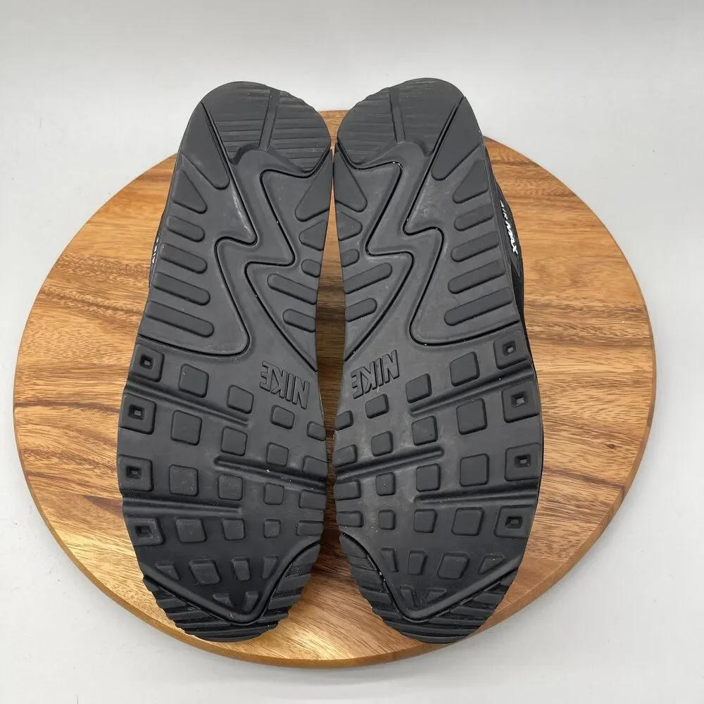 Nike Air Max 90 Essential Mens Size 13 Triple Black Running Comfort Walking Gym